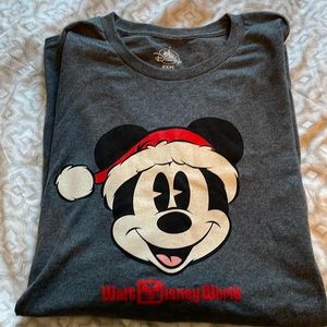 Mickey Mouse Santa tee